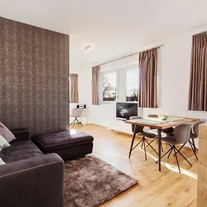 Apartment Boardinghouse, Massing